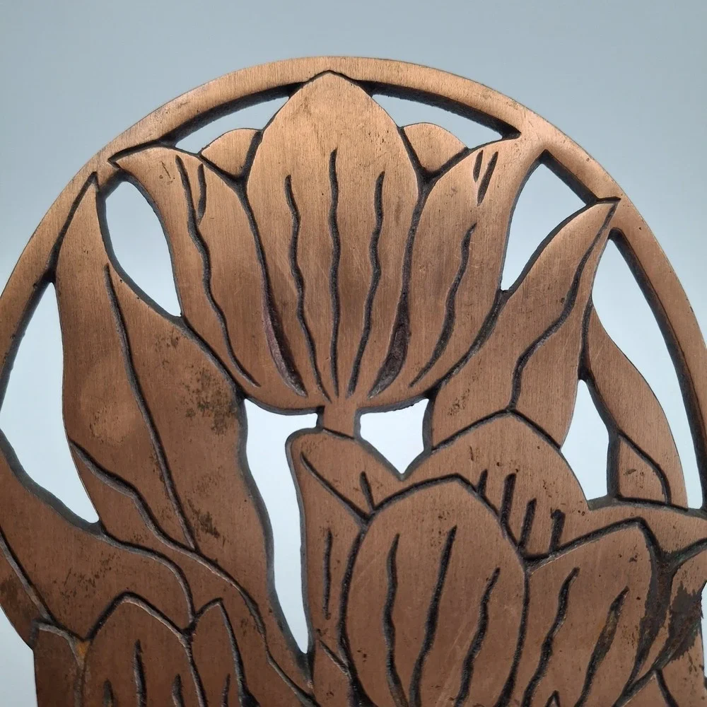 Vintage 1990 ODI Old Dutch Copper Tulip Trivet Cast Iron Flower Hot Plate Taiwan